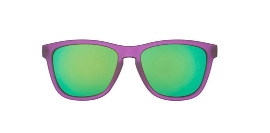 Goodr Gardening avec des lunettes de soleil Kraken