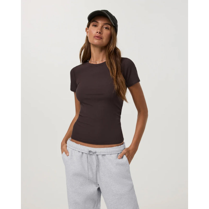 Vuori Women's Pose Fitted Tee Long