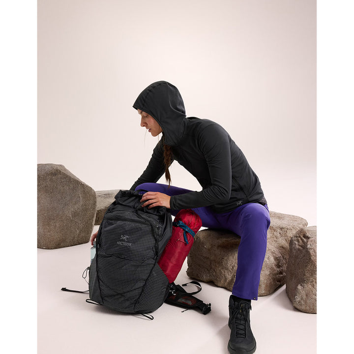 Arc'teryx Women's Kyanite LT Hoody - New