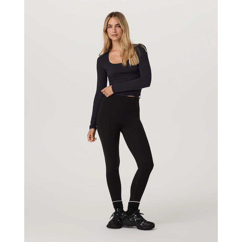 Vuori Women's Long Sleeve Halo Essential Scoop