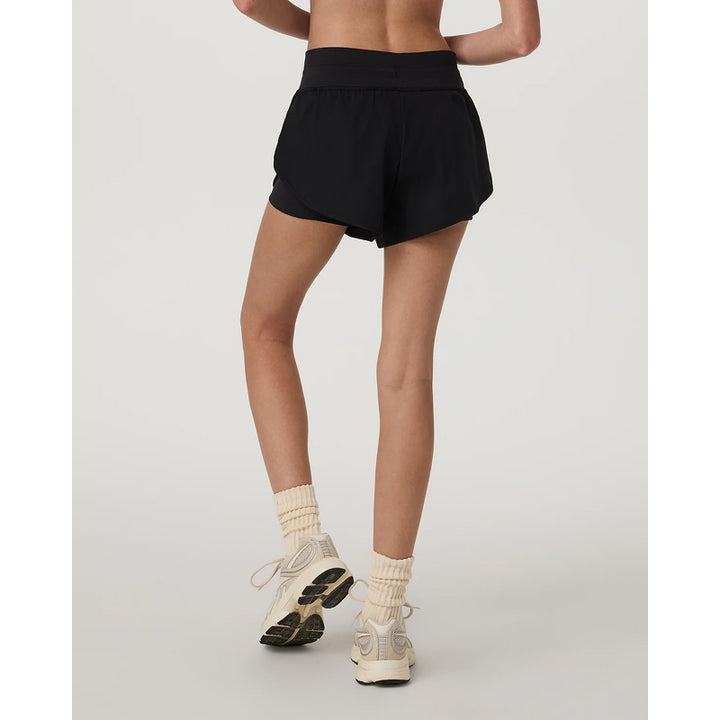 Vuori Women's Daily Speed Short 2.5"