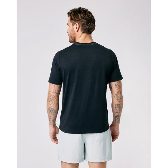 T-shirt technique actuel Vuori pour homme