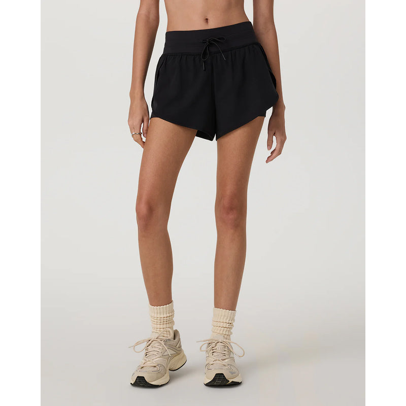 Vuori Women's Daily Speed Short 2.5"