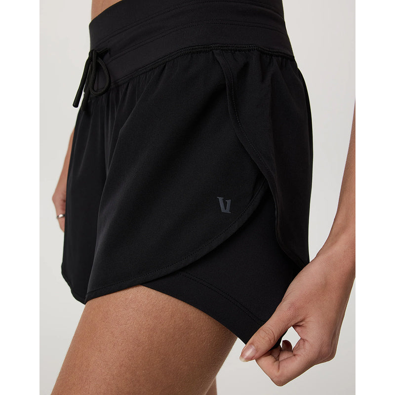 Vuori Women's Daily Speed Short 2.5"